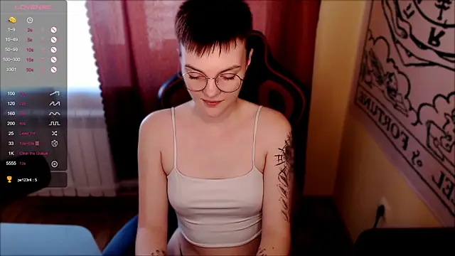 KrisNeal online show from September 21, 11:12 am