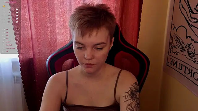 KrisNeal online show from October 12, 9:30 am