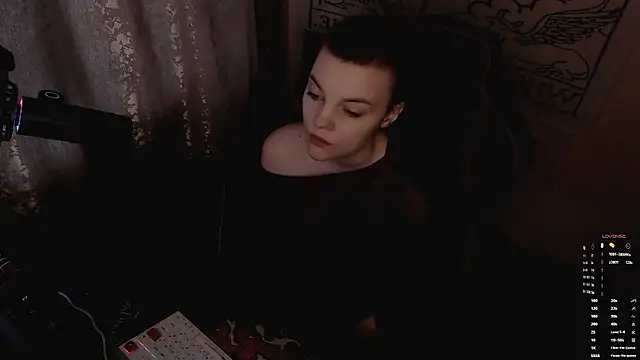 KrisNeal online show from February 16, 9:05 am