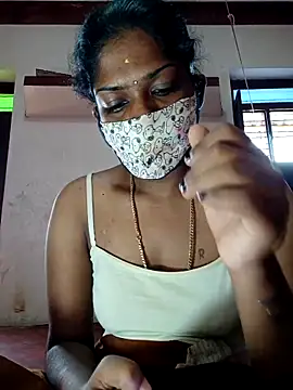 Snapshot of Tamil_Kavitha chatting on November 19, 5:40 am Tamil Kavitha online show from November 19, 5:40 am