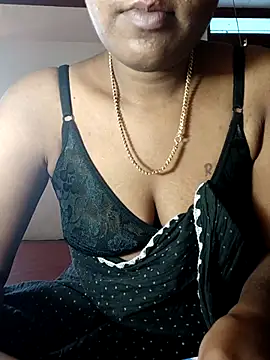 Snapshot of Tamil_Kavitha chatting on December 21, 7:15 am Tamil Kavitha online show from December 21, 7:15 am