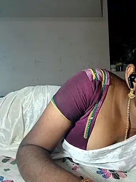 Snapshot of Tamil_Kavitha chatting on January 17, 5:16 pm Tamil Kavitha online show from January 17, 5:16 pm