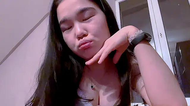 Snapshot of DonnaAllen chatting on September 15, 5:24 pm DonnaAllen online show from September 15, 5:24 pm