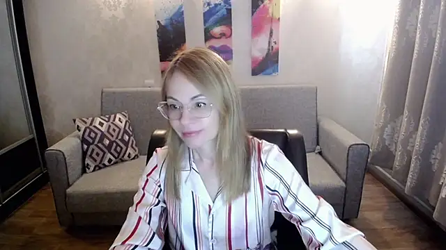 shy hot cat online show from September 24, 8:06 am