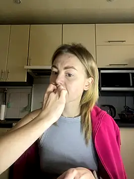 MartaLuna  online show from December 5, 11:08 am