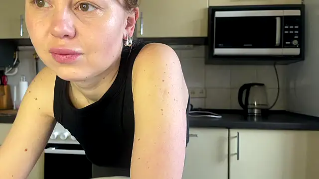 MartaLuna  online show from March 25, 7:36 am