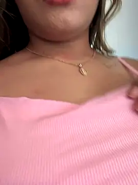 Snapshot of MayaMoanXXX chatting on October 3, 1:08 pm MayaMoanXXX online show from October 3, 1:08 pm