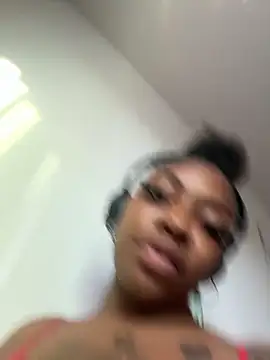 Cocochanel4567 online show from June 27, 1:43 am