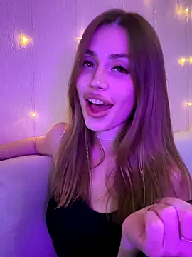 Elizabeth Tay online show from November 8, 5:23 pm