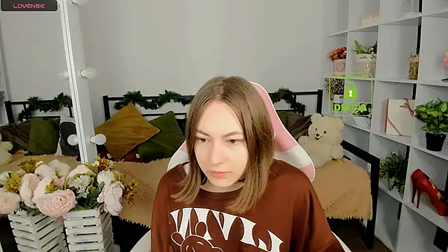 Elma Lily online show from December 22, 7:27 am