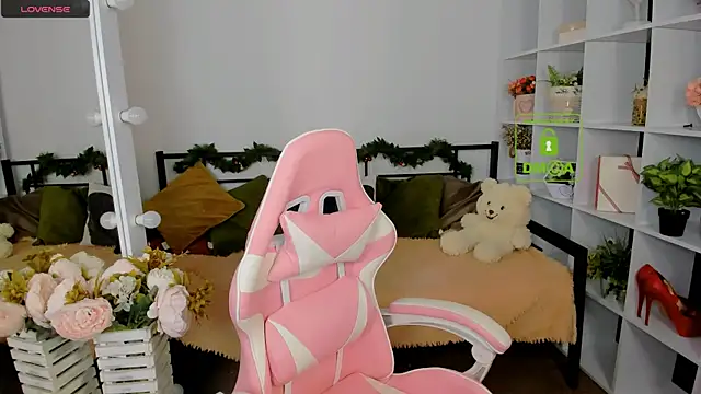 Elma Lily online show from December 23, 7:28 am