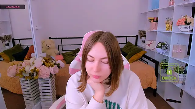 Elma Lily online show from February 11, 7:57 am