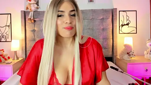 Linda Fosterr online show from December 22, 7:55 pm