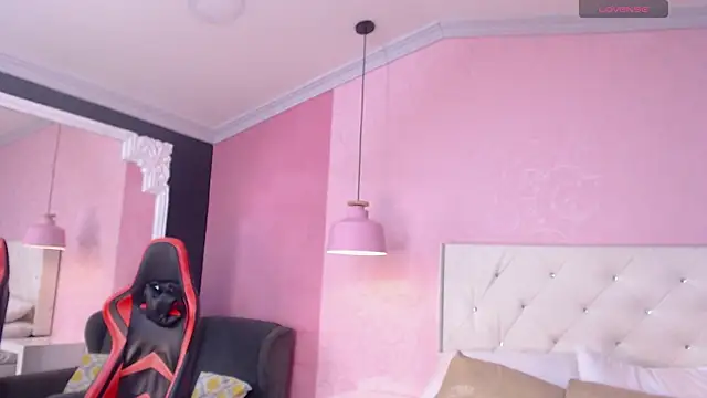 Snapshot of NatashaLimaa chatting on September 30, 3:00 am NatashaLimaa online show from September 30, 3:00 am