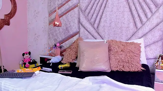 Snapshot of NatashaLimaa chatting on October 26, 3:23 am NatashaLimaa online show from October 26, 3:23 am