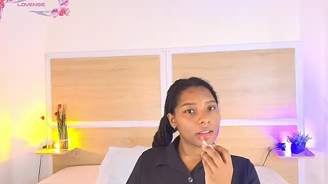 Snapshot of ValeryCortezm chatting on November 1, 1:46 pm ValeryCortezm online show from November 1, 1:46 pm