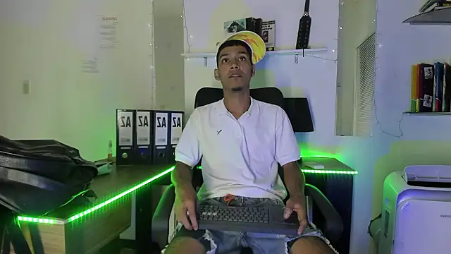 xxKamadevaxx online show from January 15, 12:59 am