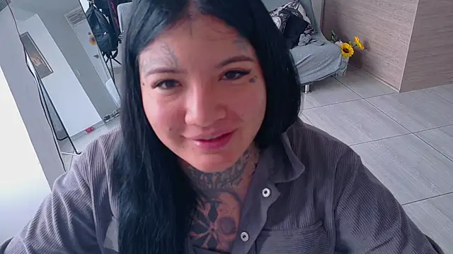 Unatatuada online show from October 11, 12:36 pm