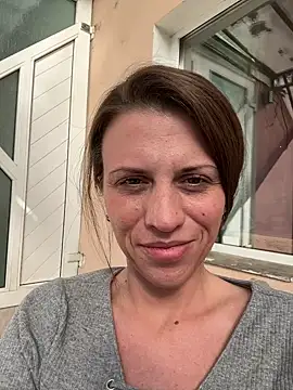 Snapshot of ScarlettNoirr chatting on March 11, 7:47 am ScarlettNoirr online show from March 11, 7:47 am