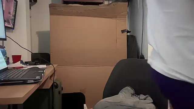 jasoncali305 online show from October 28, 1:58 pm