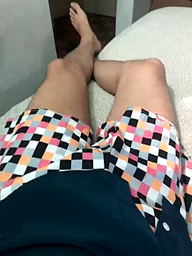 Snapshot of Jonpideme chatting on November 4, 4:50 pm Jonpideme online show from November 4, 4:50 pm