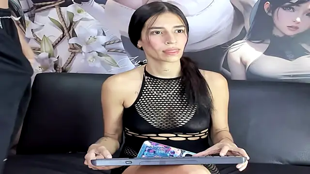 Snapshot of Luxury_Latin_Hot_Dirt_1 chatting on September 14, 7:02 pm Luxury Latin Hot Dirt 1 online show from September 14, 7:02 pm