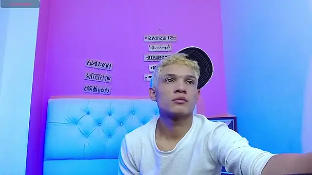 EL VENEZOLANO 22CM online show from October 7, 4:31 am