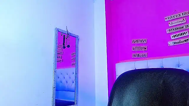 EL VENEZOLANO 22CM online show from October 13, 4:01 am