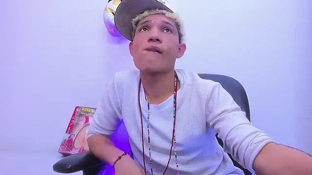 EL VENEZOLANO 22CM online show from December 5, 4:32 am