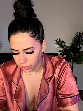 Snapshot of Andrestarr chatting on October 6, 2:47 pm Andrestarr online show from October 6, 2:47 pm