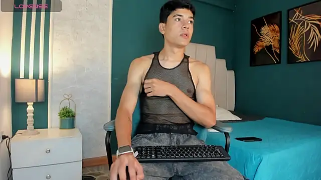 SandroVeyra online show from September 23, 7:50 pm