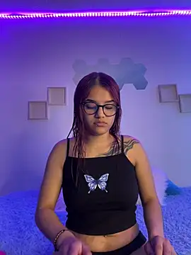 Daliila 11 online show from February 2, 7:34 pm