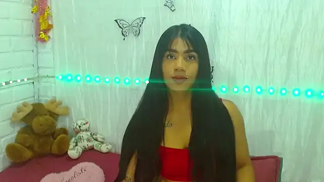 irenesaez222 online show from September 13, 7:35 pm