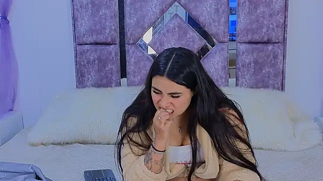 Snapshot of danilu_and_eva21 chatting on October 14, 8:20 pm danilu and eva21 online show from October 14, 8:20 pm