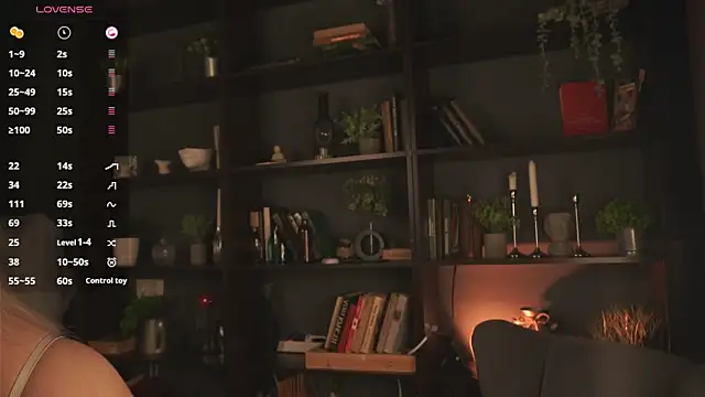 ellliefrost online show from September 26, 1:15 pm