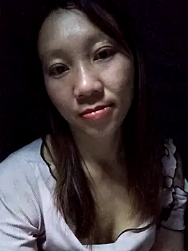 bonnie-00 online show from May 6, 2:33 pm
