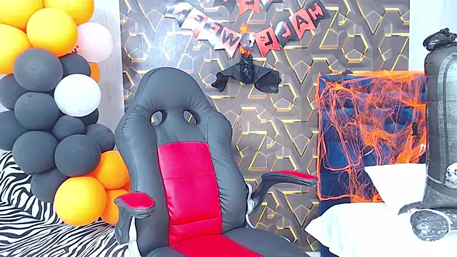 Snapshot of fire_drako_ chatting on October 27, 3:05 pm fire drako  online show from October 27, 3:05 pm