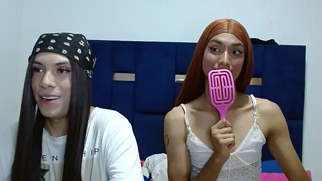 PinkLuna LolaBloom online show from May 15, 11:45 pm
