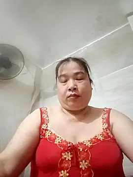 Snapshot of alussy chatting on September 16, 2:12 am alussy online show from September 16, 2:12 am