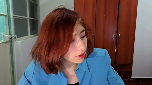 Sullyoonn online show from September 12, 7:30 am