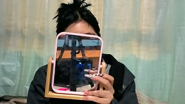 Sullyoonn online show from October 29, 12:02 am