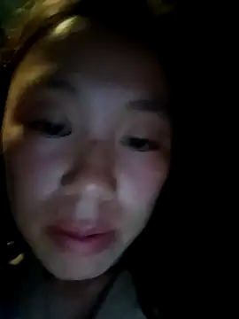 lyuyenkk online show from September 21, 1:24 pm