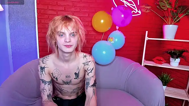 ArchiehalI online show from September 29, 8:35 pm