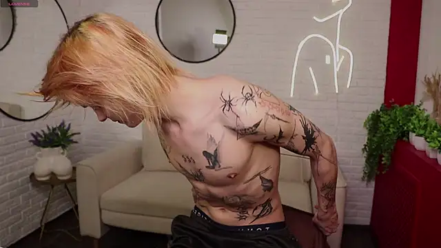 ArchiehalI online show from October 19, 8:42 pm