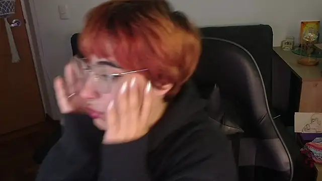 Miacatsito3 online show from January 14, 7:58 am