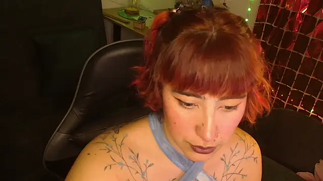 Miacatsito3 online show from April 30, 1:56 am