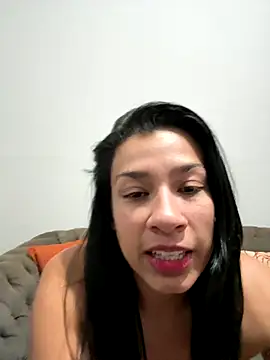 Snapshot of johii28 chatting on September 13, 3:39 am johii28 online show from September 13, 3:39 am