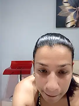 Snapshot of johii28 chatting on September 20, 11:06 pm johii28 online show from September 20, 11:06 pm