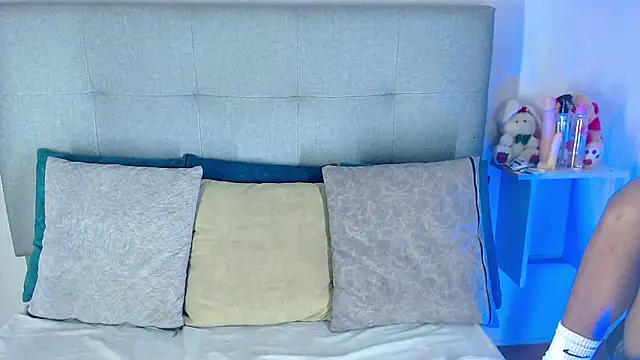 Snapshot of Billie_Turner_ chatting on October 14, 4:46 am Billie Turner  online show from October 14, 4:46 am