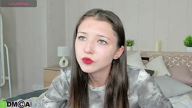 Amanda Reedd online show from September 26, 7:12 am